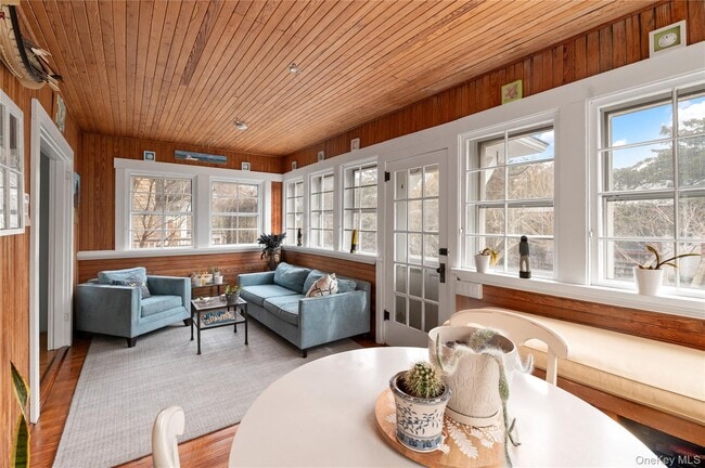 Building Photo - 696 Ocean Breeze Walk