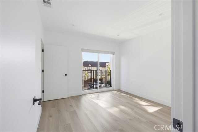 Building Photo - 21721 Hart St