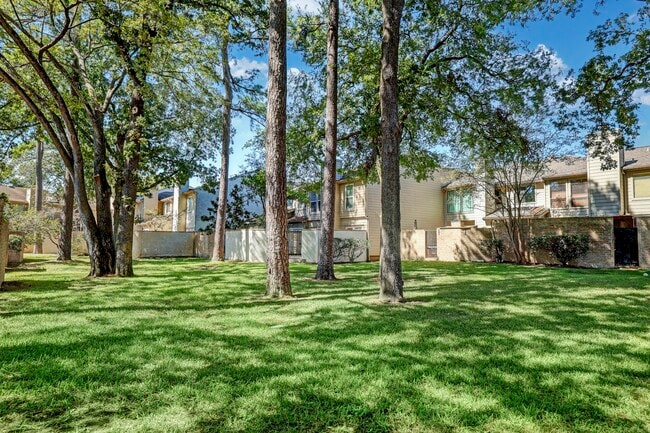 Building Photo - 12625 Memorial Dr