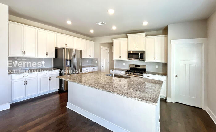 Building Photo - 8772 Snowy Owl Rd