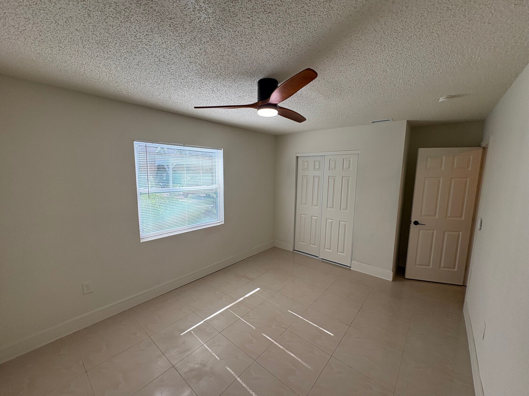 Building Photo - 7133 Pinewood Dr