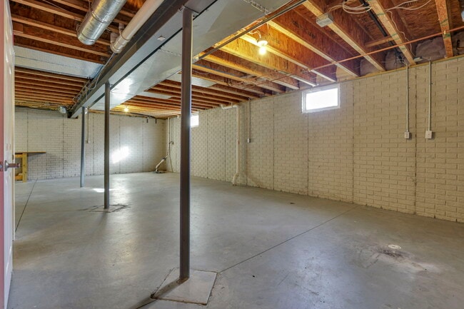 Building Photo - 8006 Caraway Ave