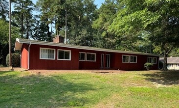 Building Photo - 508 Loblolly Ln