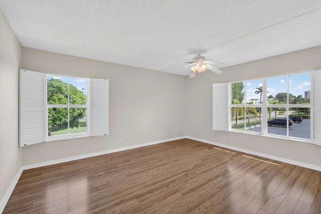 Building Photo - 1071 Sugar Sands Blvd