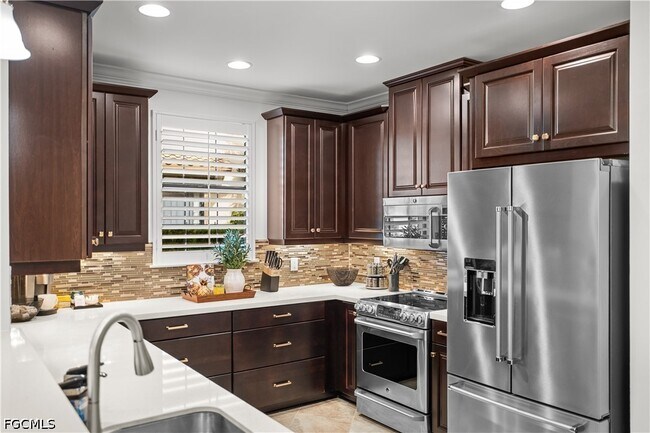 Building Photo - 8760 Bellano Ct