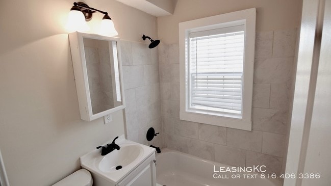 Building Photo - Harrison 31