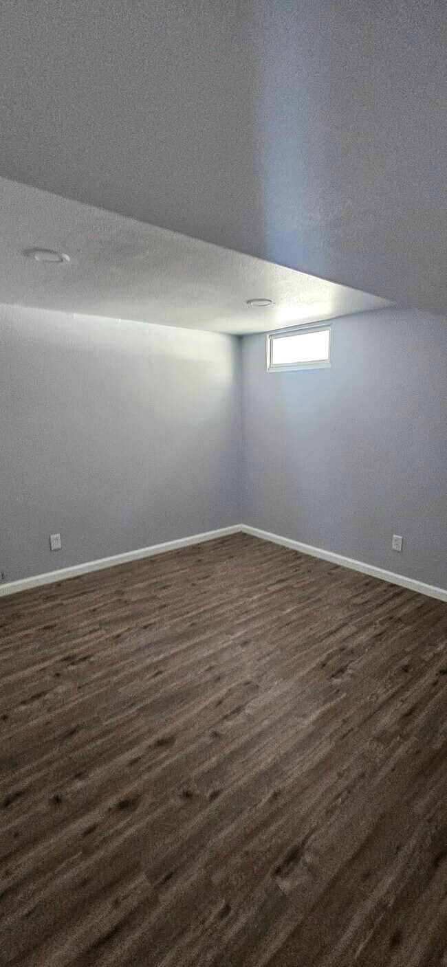 Building Photo - 3837 5th Ave S