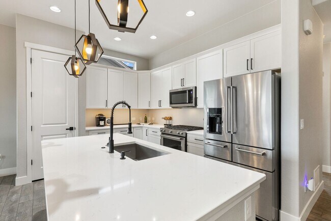 Building Photo - 2131 Seaglass St