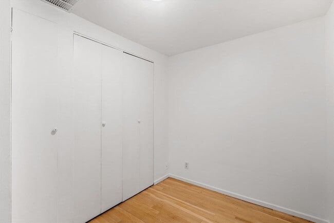 Building Photo - 103 Marlborough St