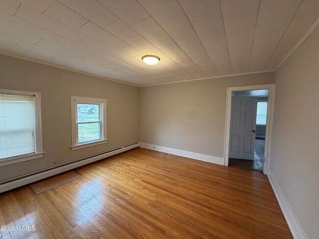 Building Photo - 102 Main Ave