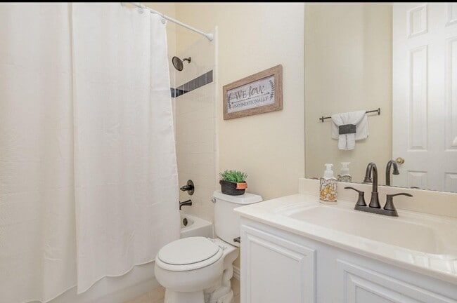 Building Photo - 9201 Royal Burgess Dr