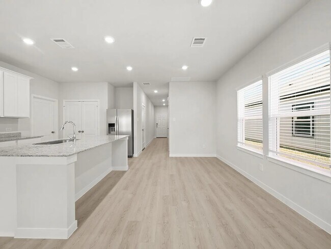 Building Photo - 11975 Wisteria Mdws Dr