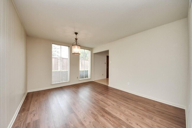 Building Photo - 3021 Teague Rd