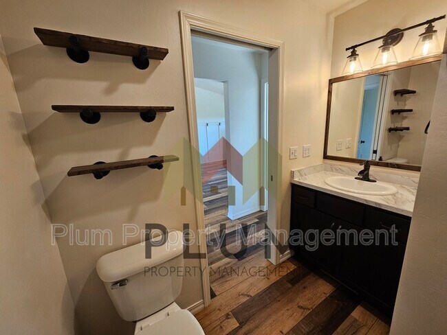 Building Photo - 522 Diane Ln