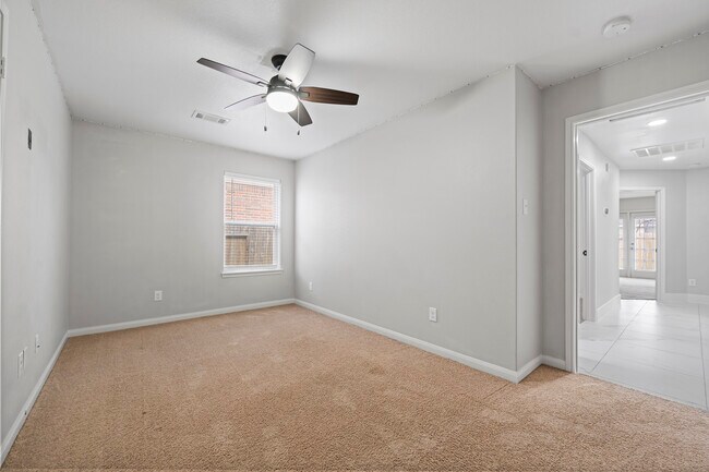 Building Photo - 9811 Texas Cut Ln