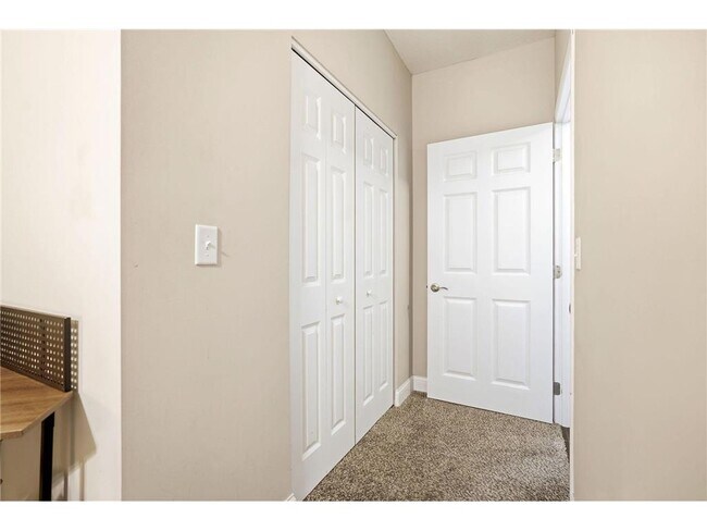 Building Photo - 545 N 1st St