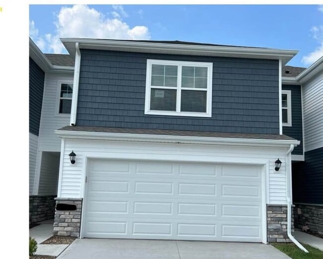 Building Photo - 309 Juniper Dr