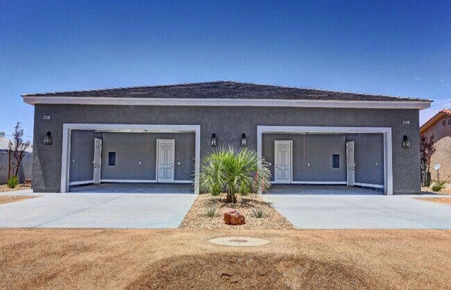 Building Photo - CALVADA VALLEY U3 - Galaxy Street