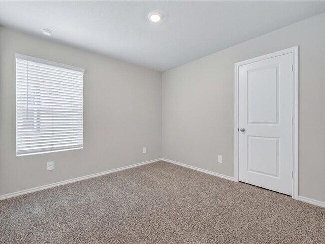 Building Photo - 5568 Corduroy Rd