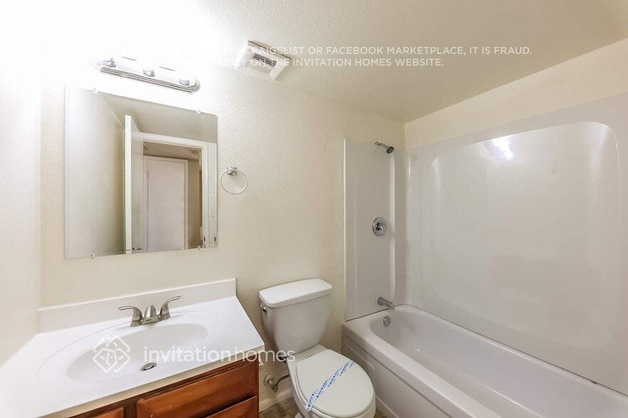 Building Photo - 4434 E Alta Vista Rd