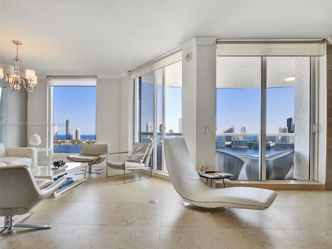 Building Photo - 6000 Island Blvd