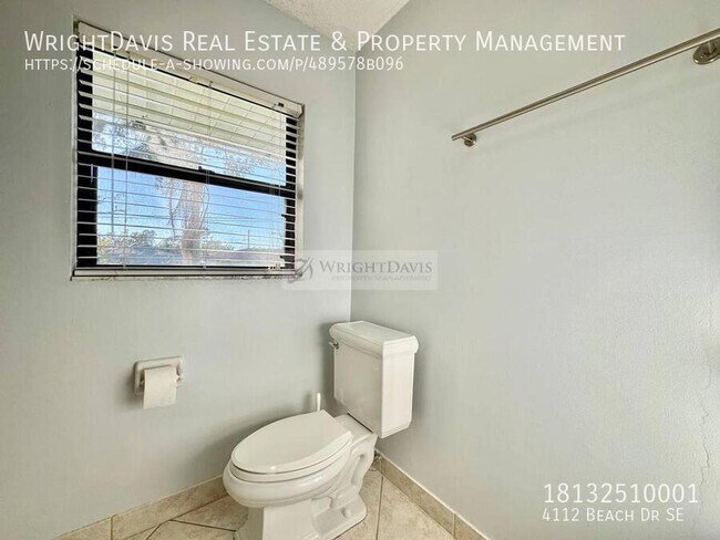 Building Photo - 4112 Beach Dr SE
