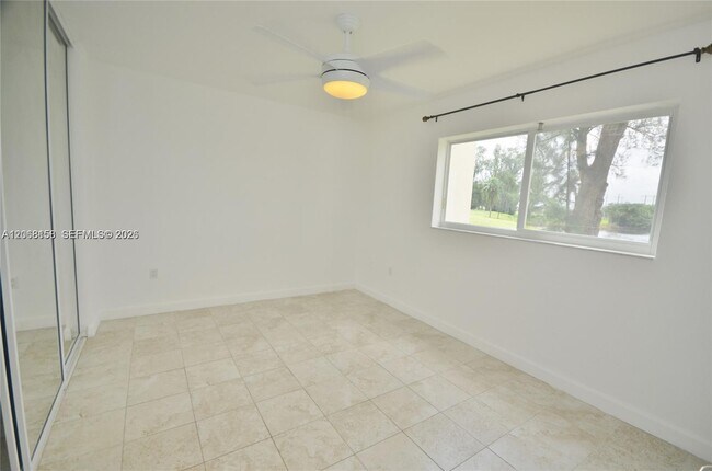 Building Photo - 7440 Miami Lakes Dr