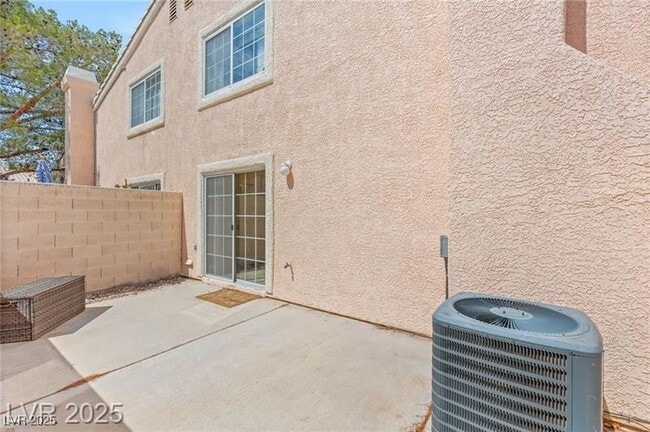 Building Photo - 8409 Sewards Bluff Ave