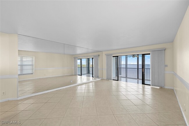 Building Photo - 3350 N Key Dr