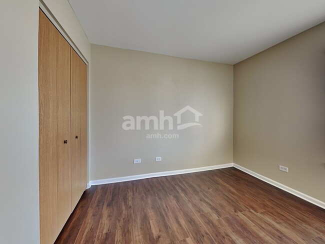 Building Photo - 2735 Lahinch Dr