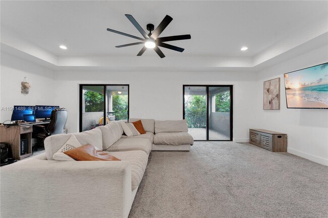 Building Photo - 3374 NW 5th St