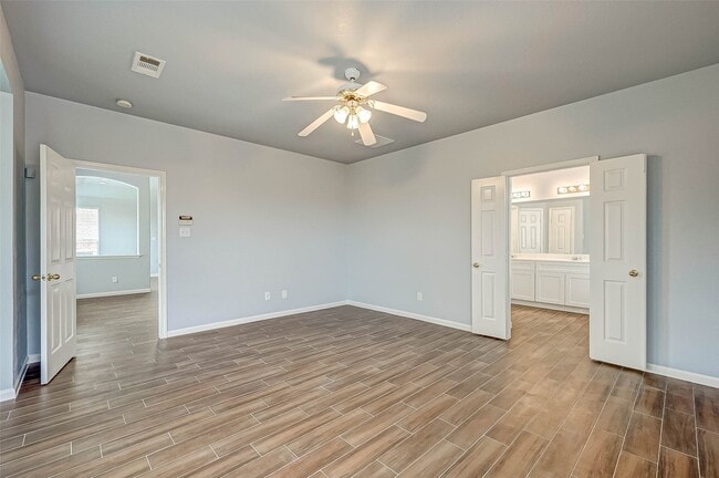 Building Photo - 3306 Stratford Pointe Dr