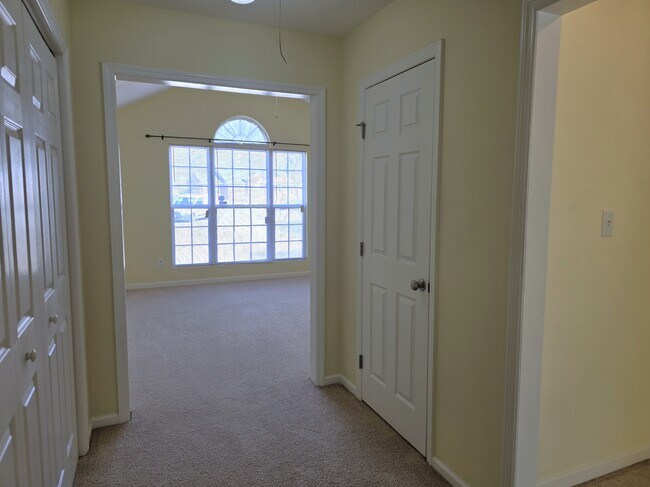 Building Photo - 1764 Tamarind Way