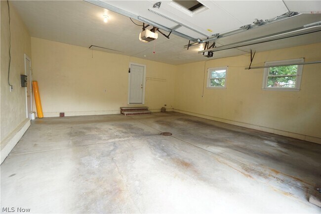 Building Photo - 12321 Norton Dr