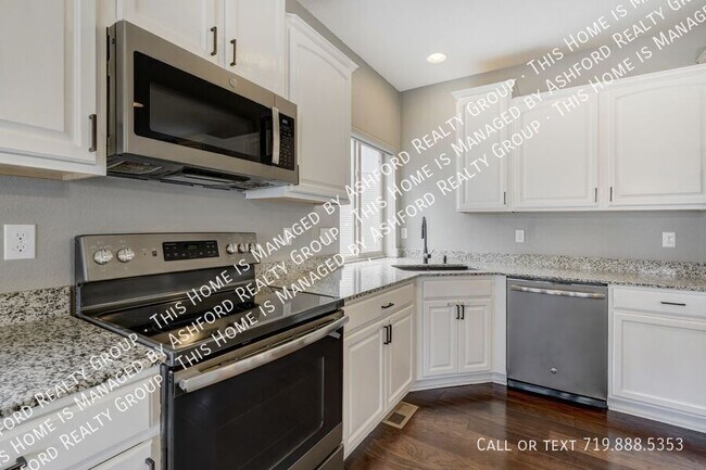 Building Photo - 6544 John Muir Trl