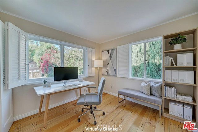 Building Photo - 3826 Dixie Canyon Ave