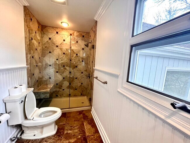 Upstairs bathroom - 56 Red Coat Rd