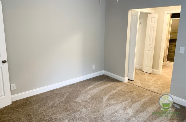 Building Photo - 119 Dime St