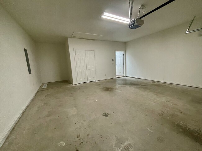 Building Photo - 4904 Caddo Creek Ct