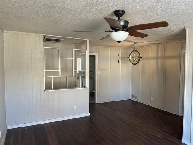 Building Photo - 844 Nash St