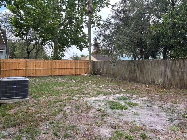 Building Photo - 1046 Whittier Cir