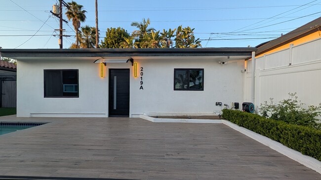 Building Photo - 2019 Chilton Dr