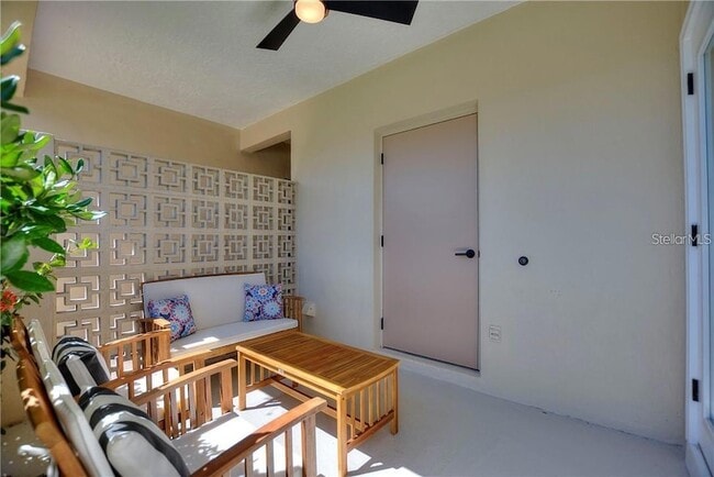 Building Photo - 7003 Sunset Way