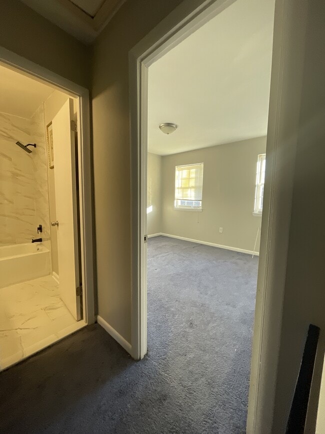 Building Photo - 8203 Durness Ct