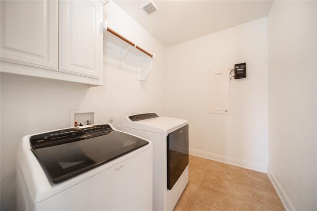 Building Photo - 2616 Broadway Dr