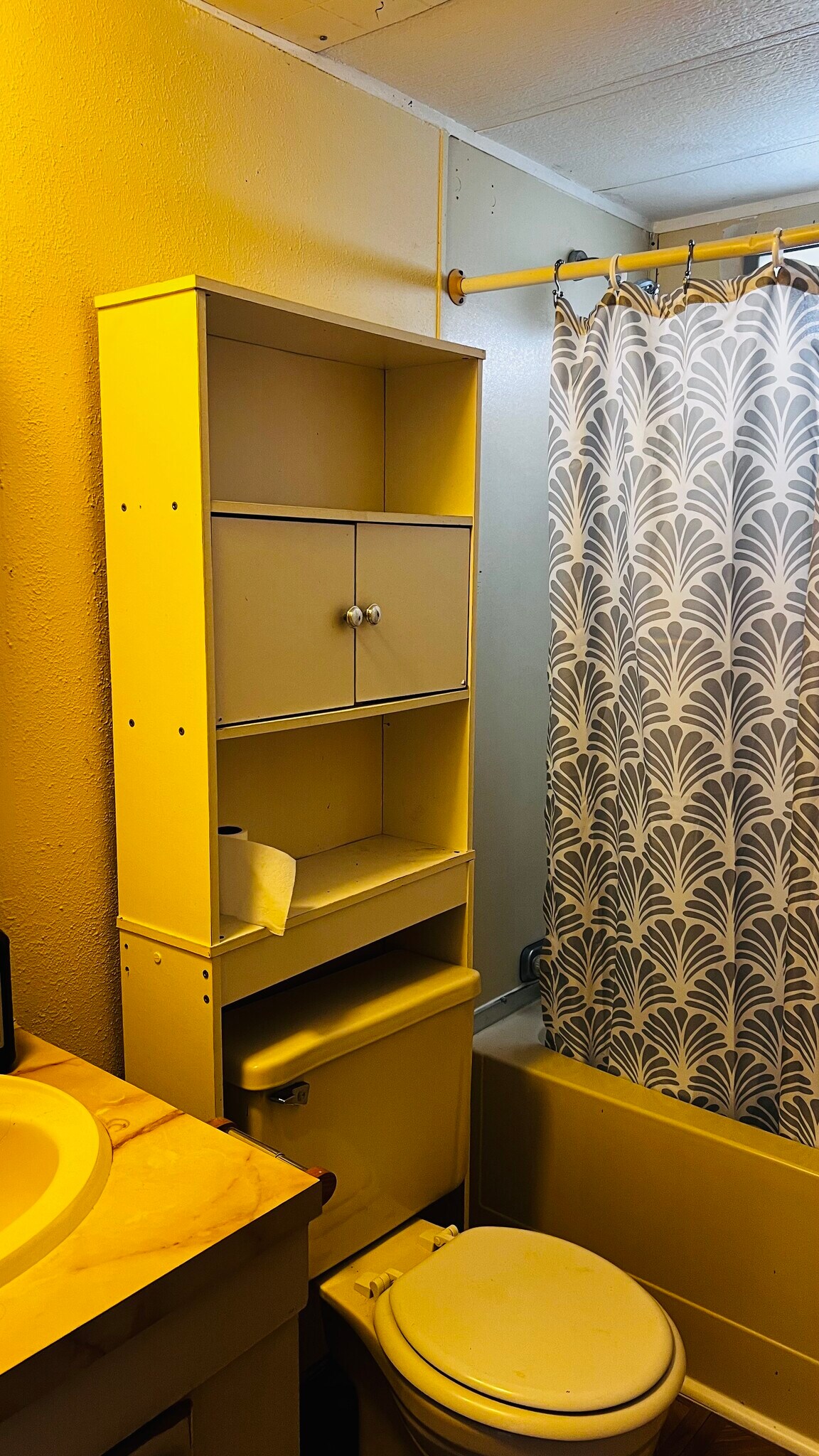 Building Photo - 1982 US-441