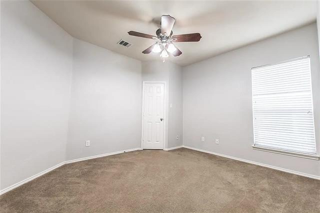 Building Photo - 9779 Old Field Dr