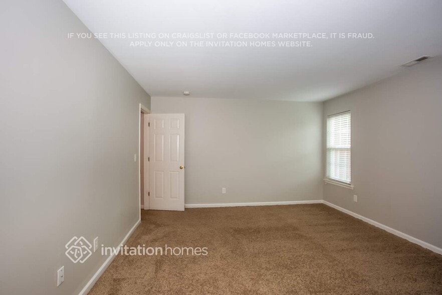 Building Photo - 8007 Harrington Woods Rd