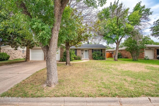 Primary Photo - 2649 Garfield Ave