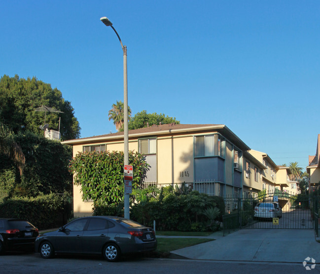 Building Photo - 1845 Garfield Place